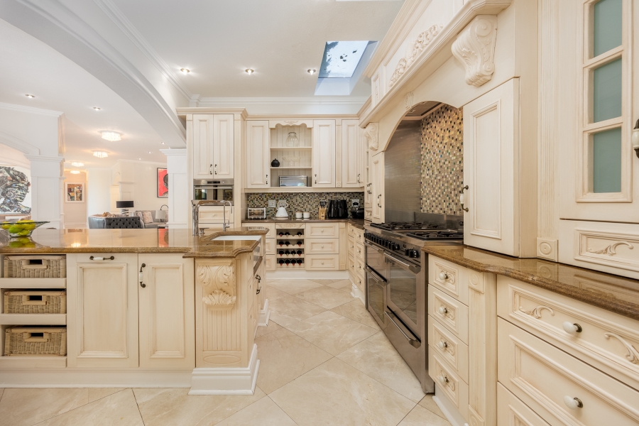 5 Bedroom Property for Sale in Val De Vie Estate Western Cape